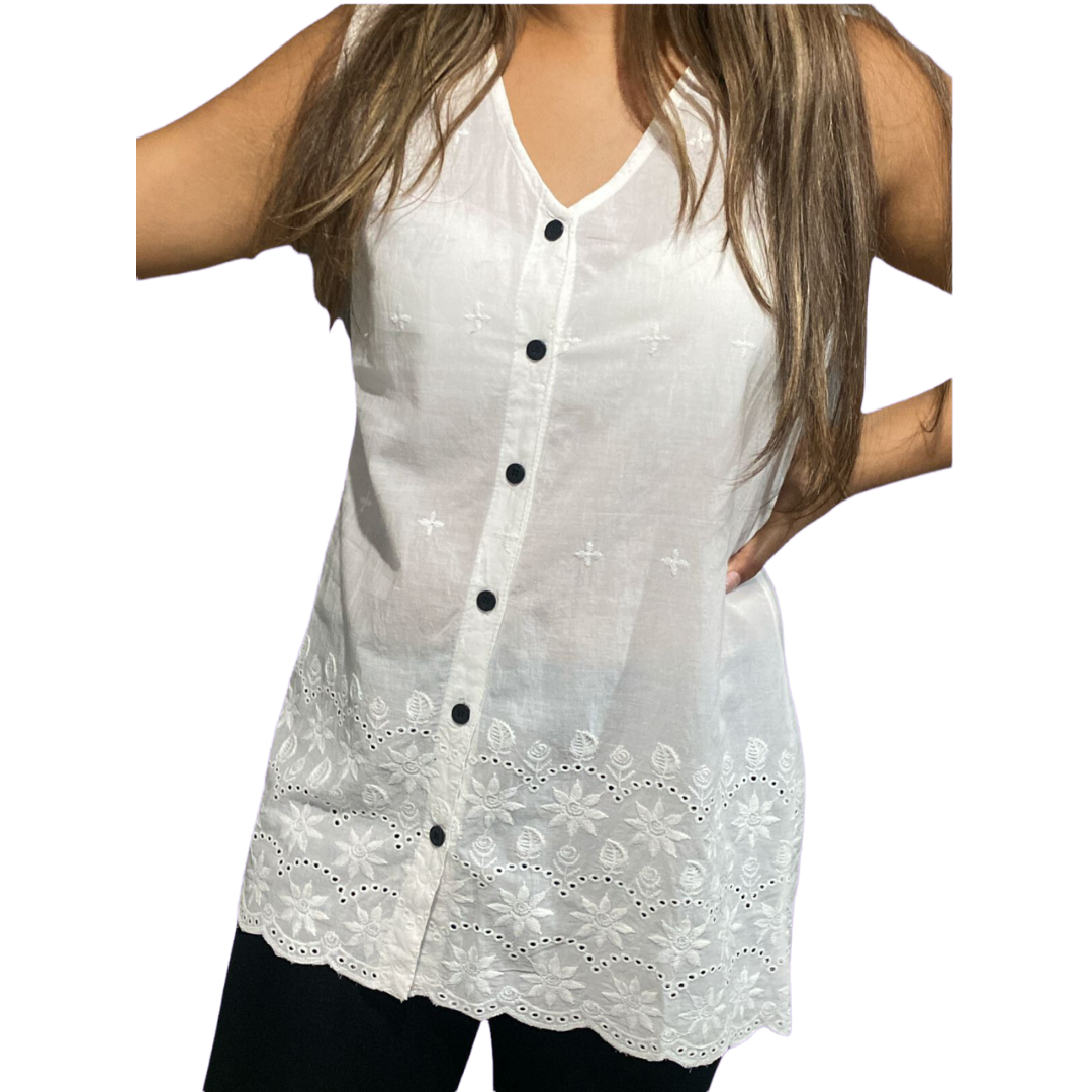 Blusa de Dama Blanca con Bordados sin Mangas