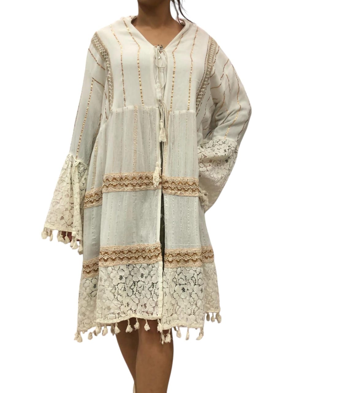 Vestido con Tejidos.