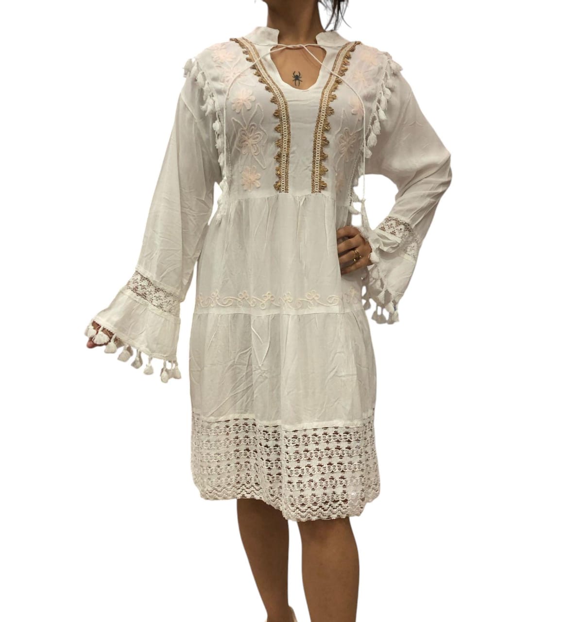 Vestido Blanco con Tejidos