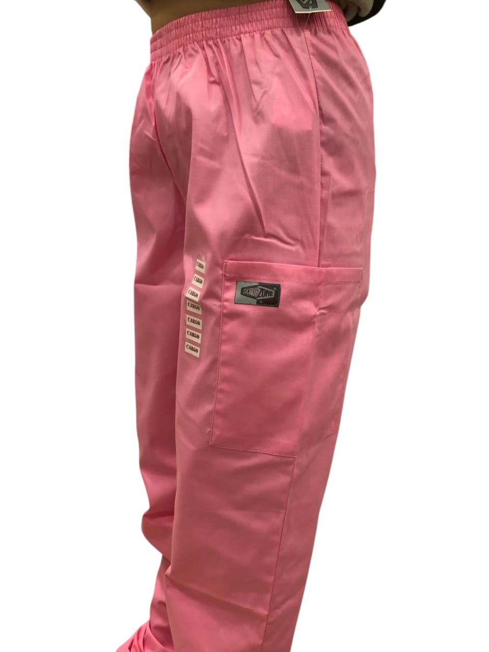 Pantalon de Uniforme Rosado tipo Cargo Unisex Landau.