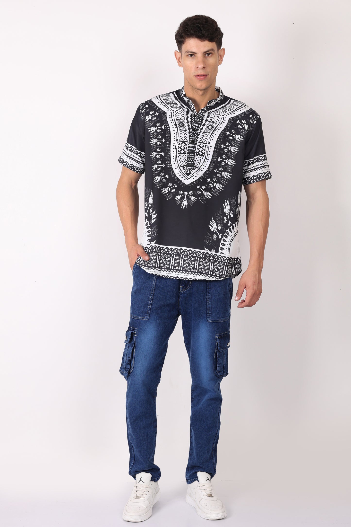 Camisa de Hombre Afrocaribeño Negro de Botones con Cuello Chino HS405