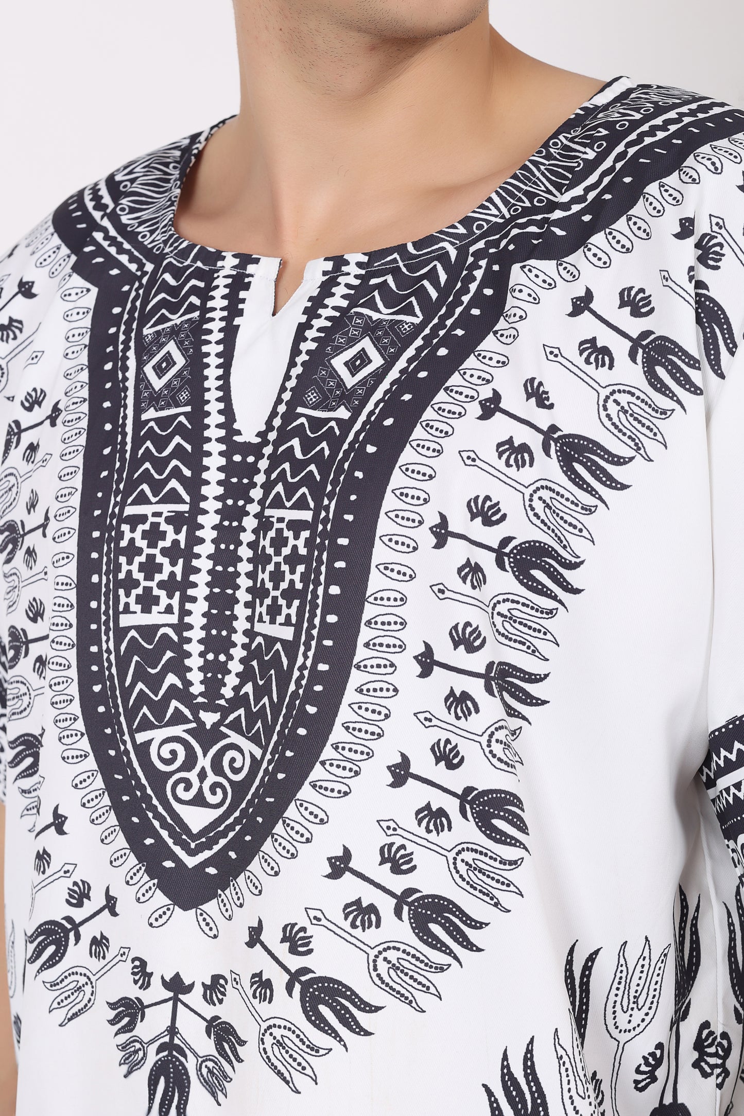 Camisa de Hombre Dashiki Afrocaribeño Estampado Blanco con Negro