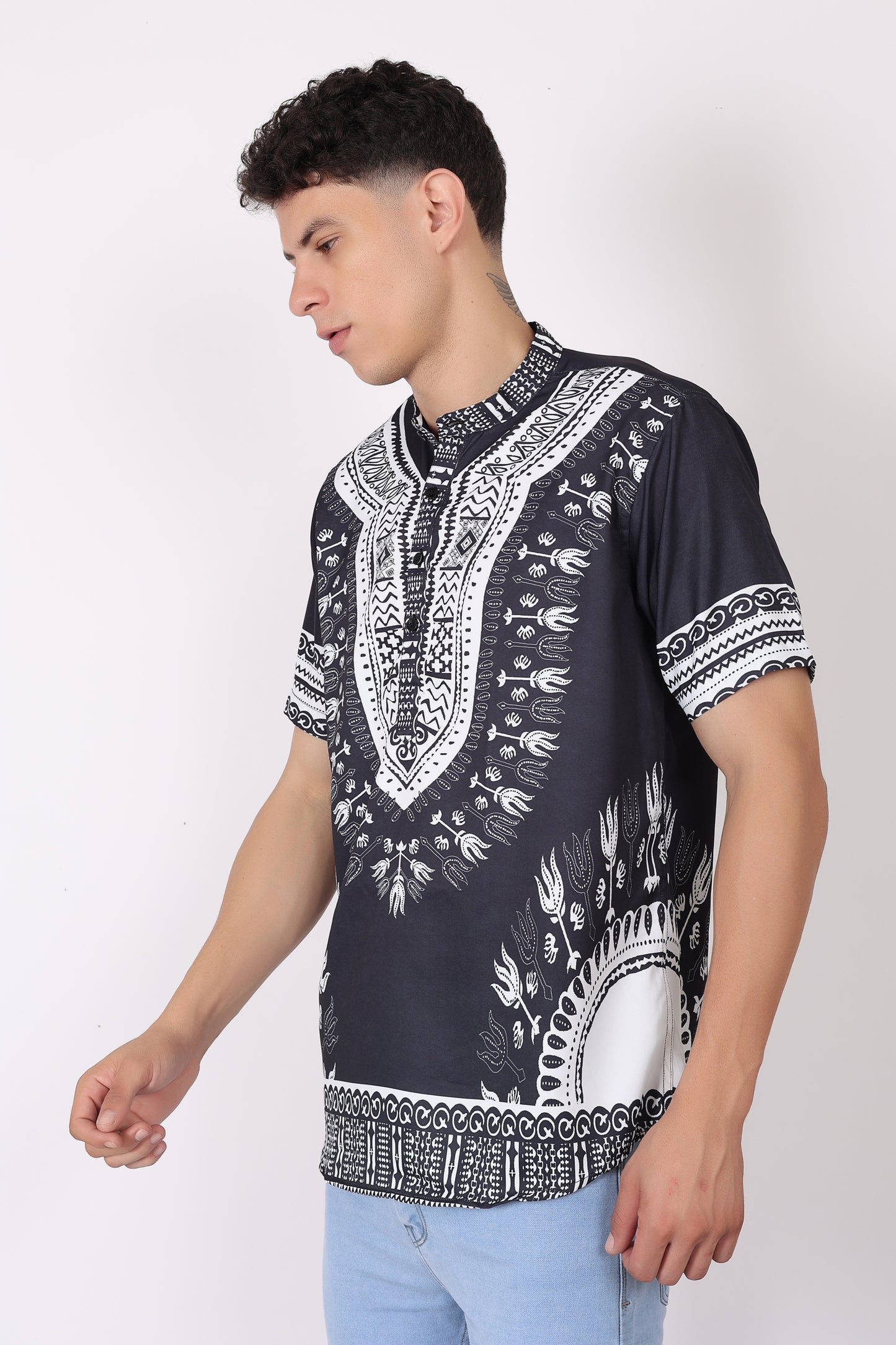 Camisa de Hombre Afrocaribeño Negro de Botones con Cuello Chino HS405