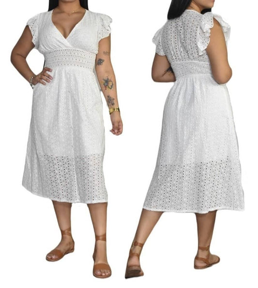 Vestido Blanco de Dama con Bordados