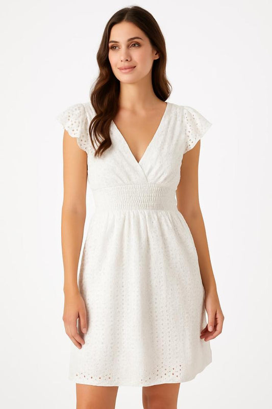 Vestido Blanco de Dama con Bordados